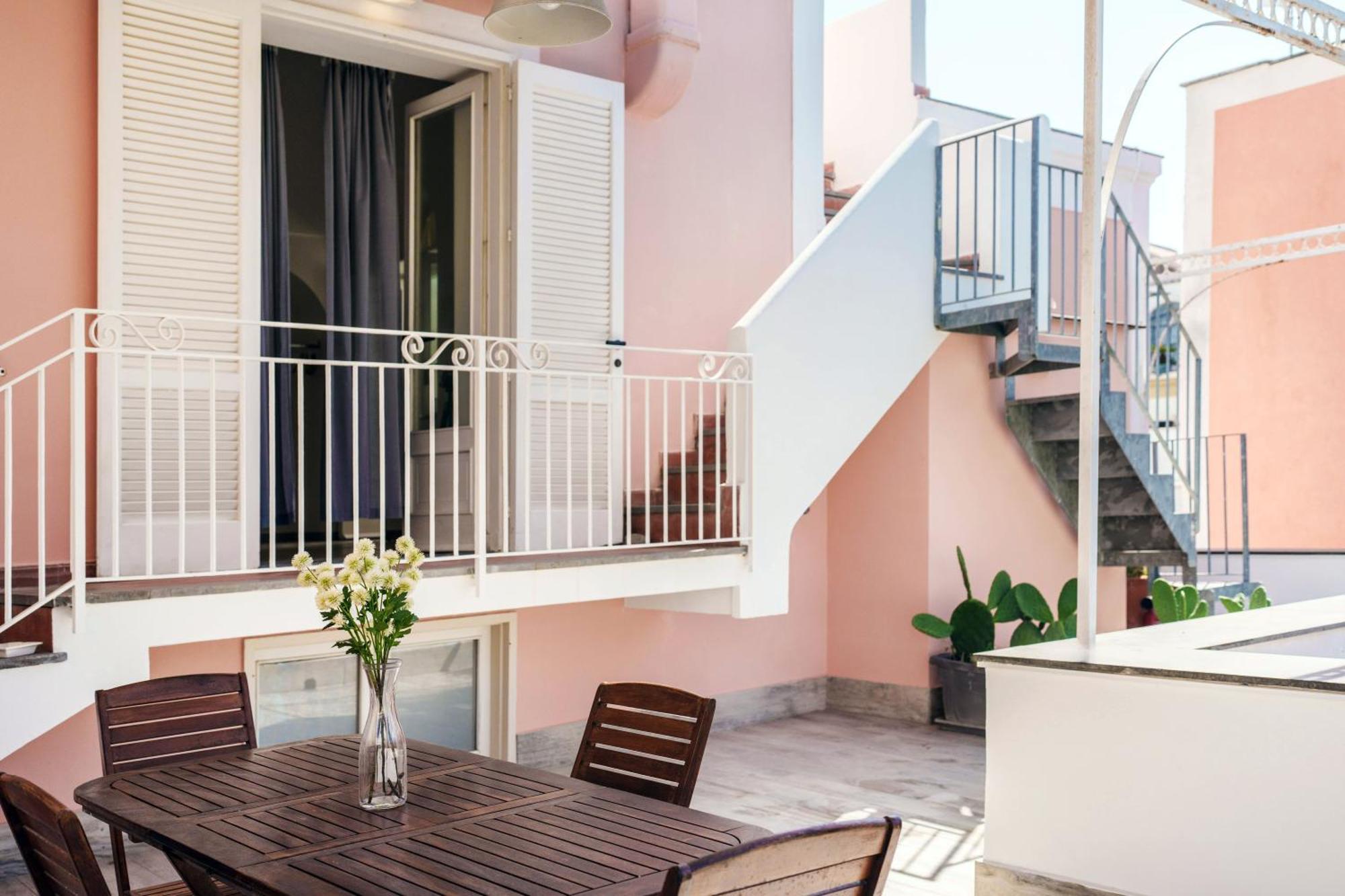 Gioia 13 Rooms & Apartments Procida Exterior foto